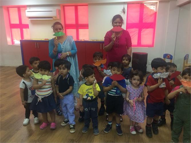 Mouth and Moustache, Pre-Primary