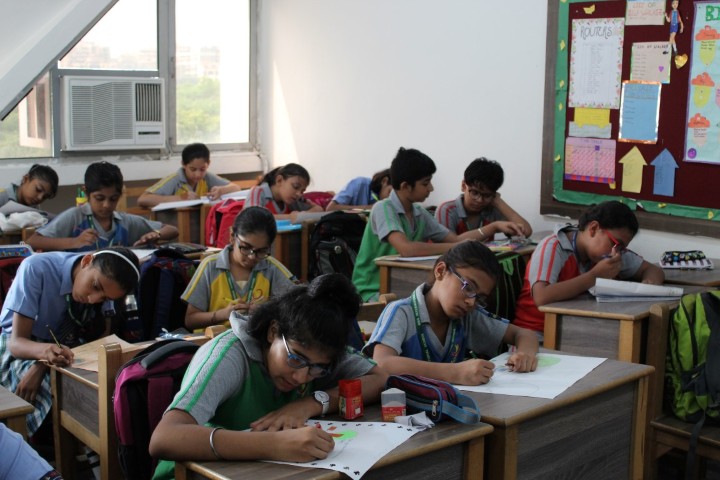 POSTER MAKING –“VANMAHOTSAV”