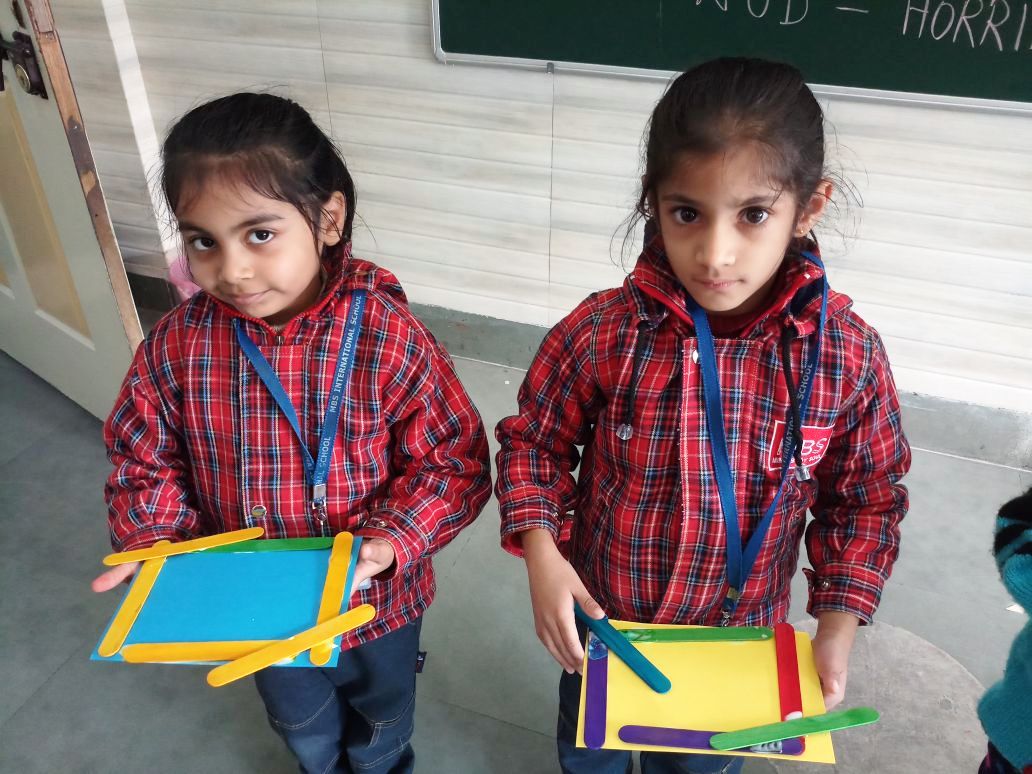 Photo Frame Making Activity - Grade KG