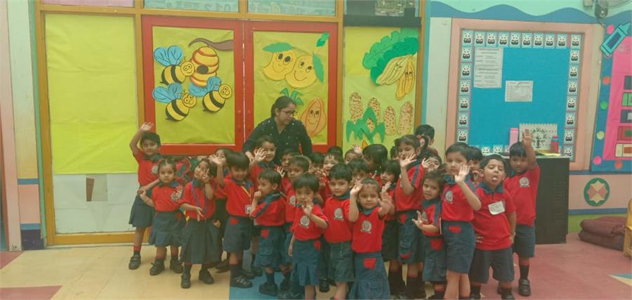 YELLOW COLOUR WEEK  - NURSERY ( 12 - 18 .04.2019)
