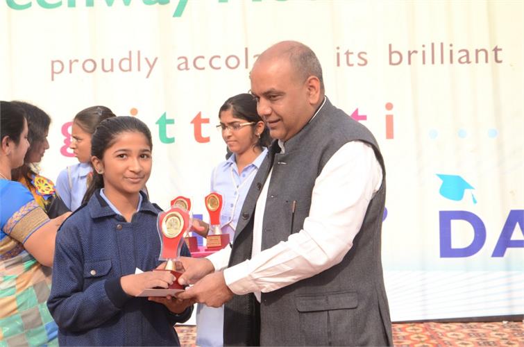 SCHOLARS DAY 2014 [SENIORS] - ALBUM III
