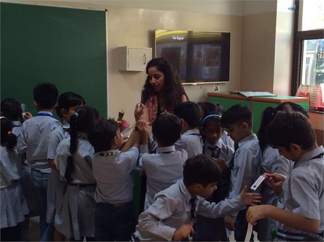 Class II Expressing their love for their teacher
